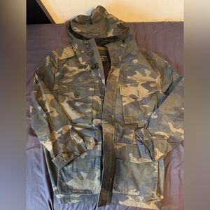 Banana Republic Speciality Green Camo Stadium Jacket